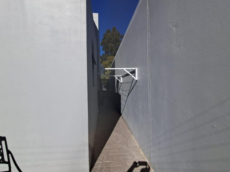 To Let 3 Bedroom Property for Rent in River Club Gauteng