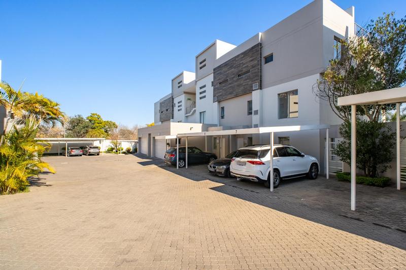 3 Bedroom Property for Sale in Bryanston Gauteng