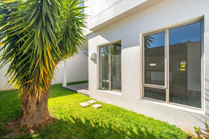 3 Bedroom Property for Sale in Bryanston Gauteng