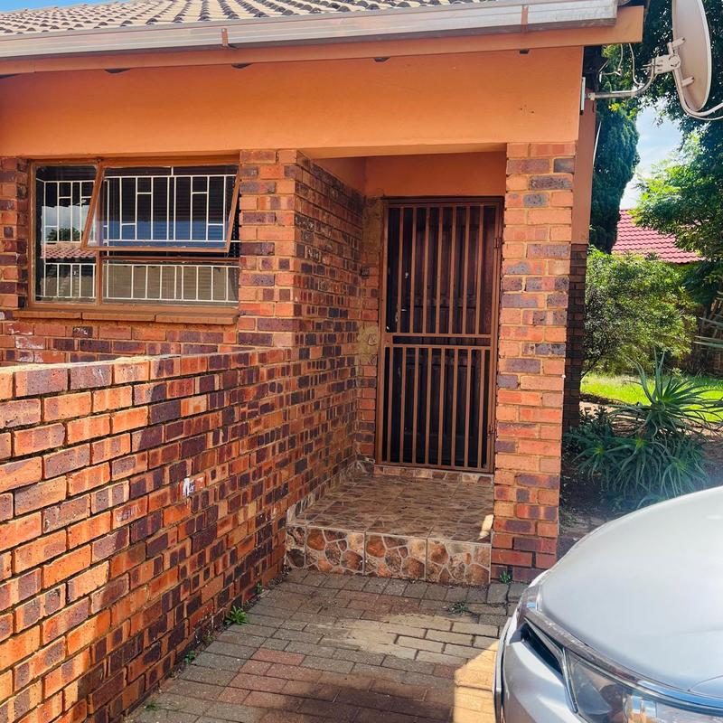 3 Bedroom Property for Sale in Zakariyya Park Gauteng