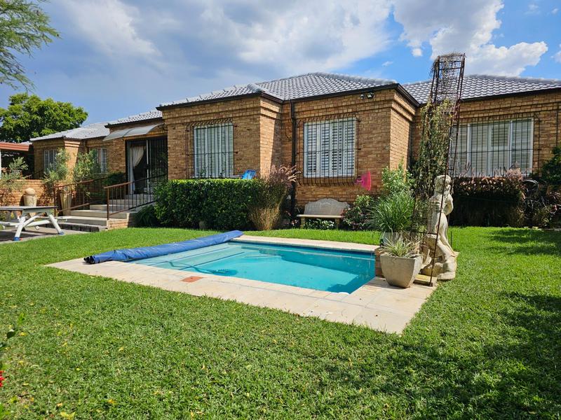3 Bedroom Property for Sale in Amorosa Gauteng