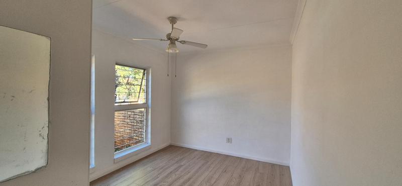 To Let 2 Bedroom Property for Rent in Die Hoewes Gauteng