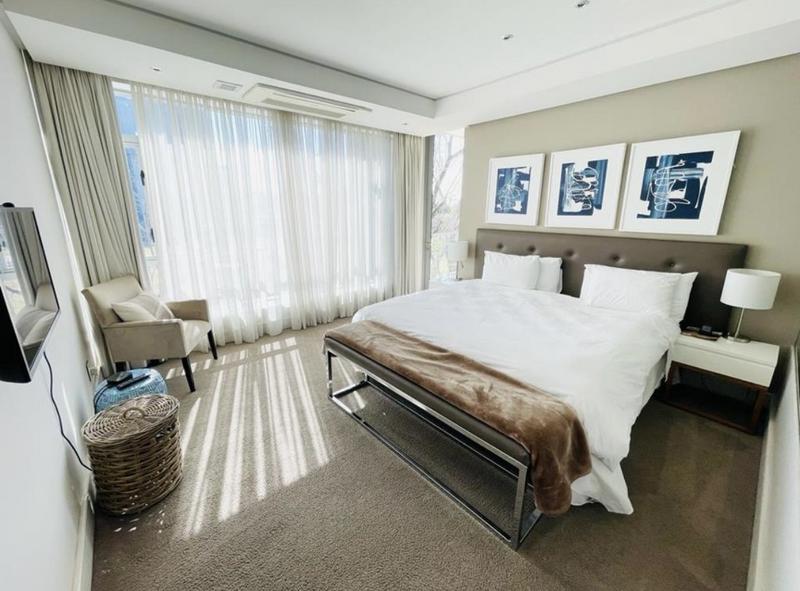 To Let 2 Bedroom Property for Rent in Sandown Gauteng