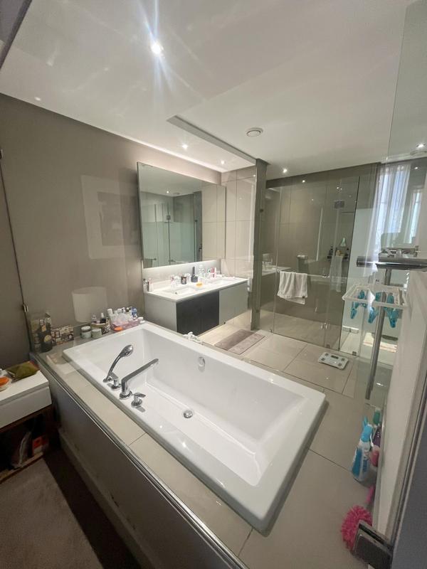 To Let 2 Bedroom Property for Rent in Sandown Gauteng