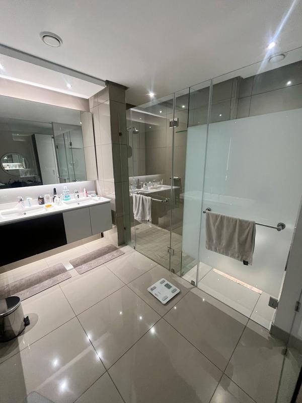 To Let 2 Bedroom Property for Rent in Sandown Gauteng