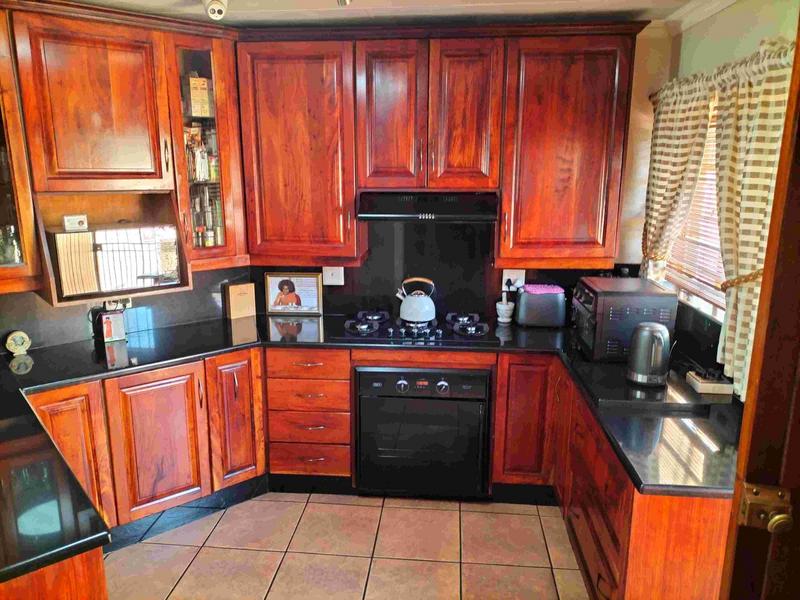 3 Bedroom Property for Sale in Wierda Park Gauteng