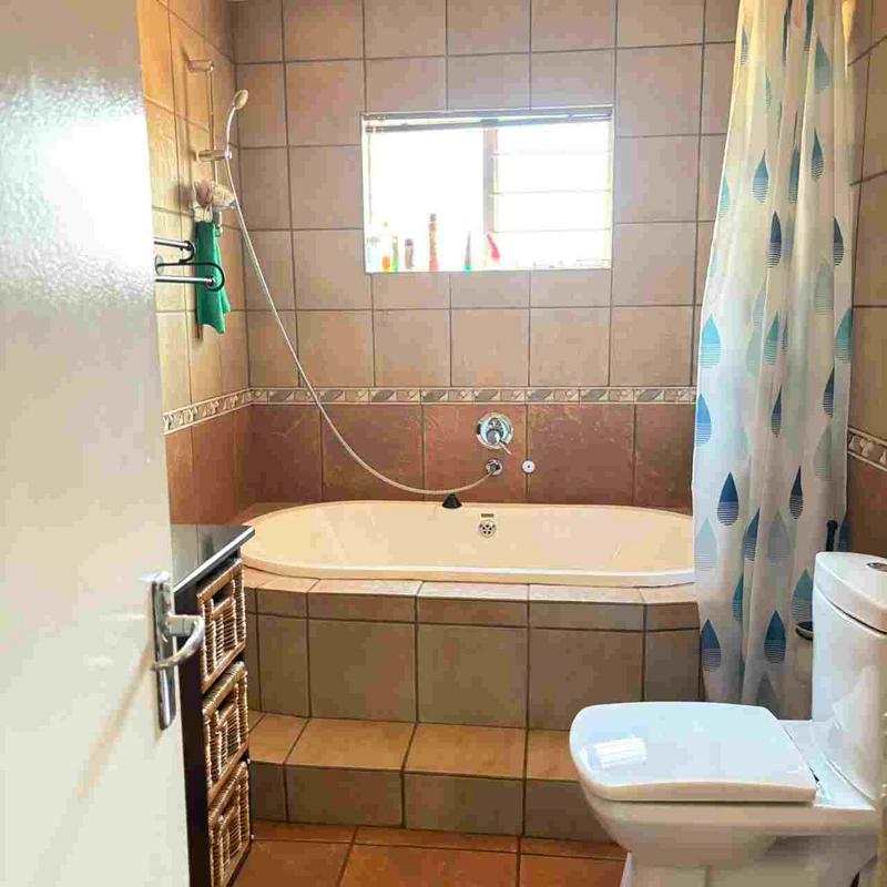 3 Bedroom Property for Sale in Wierda Park Gauteng