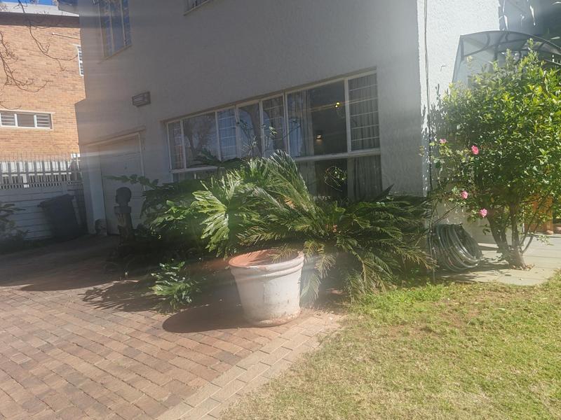 To Let 3 Bedroom Property for Rent in Sandringham Gauteng