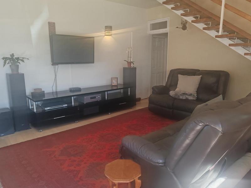 To Let 3 Bedroom Property for Rent in Sandringham Gauteng