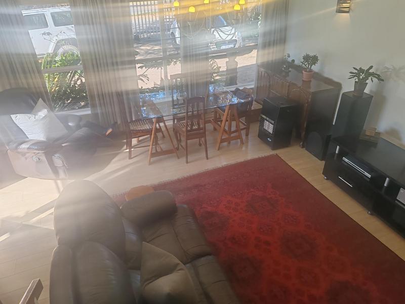 To Let 3 Bedroom Property for Rent in Sandringham Gauteng