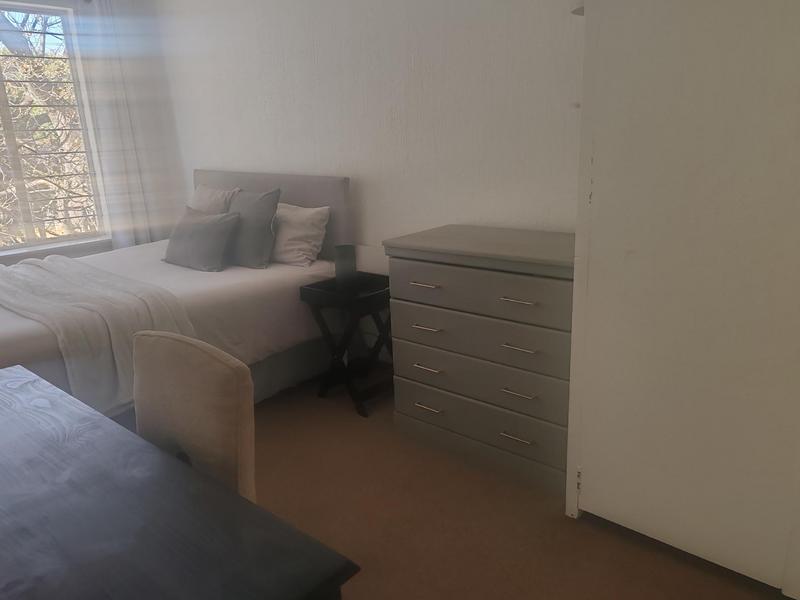 To Let 3 Bedroom Property for Rent in Sandringham Gauteng