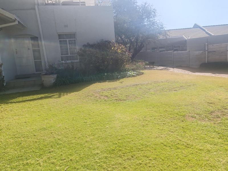 To Let 3 Bedroom Property for Rent in Sandringham Gauteng