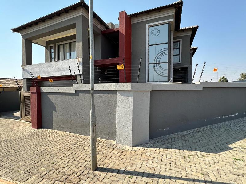 3 Bedroom Property for Sale in The Orchards Gauteng