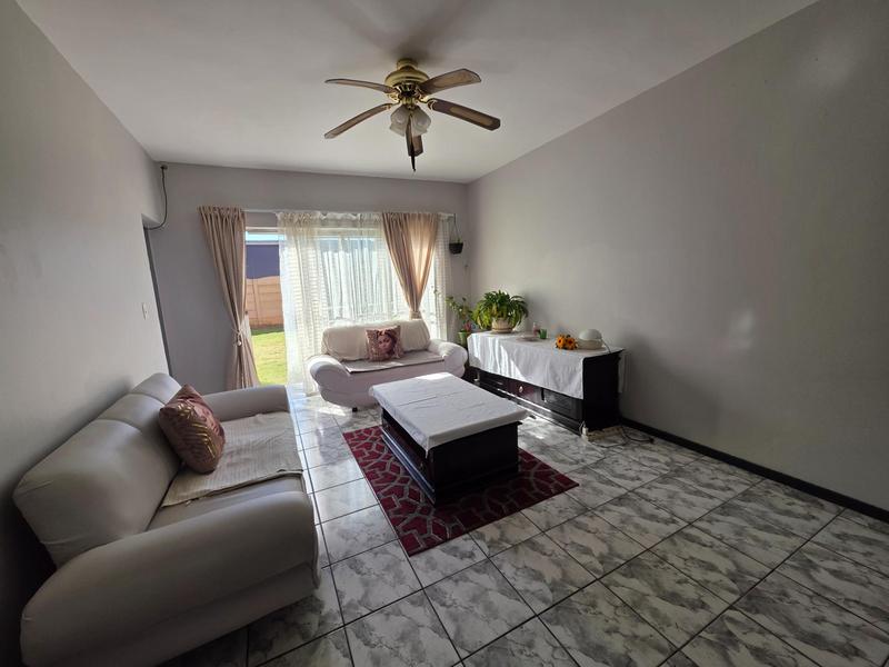 2 Bedroom Property for Sale in Cason Gauteng