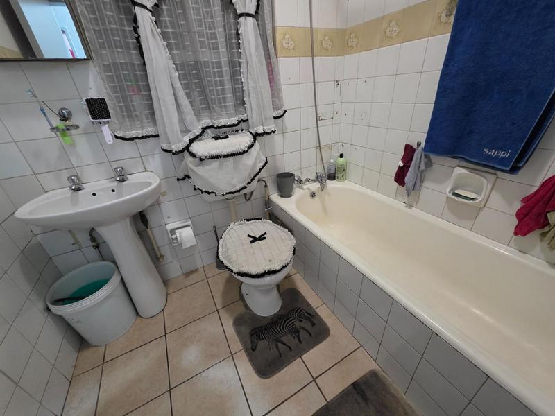 2 Bedroom Property for Sale in Cason Gauteng