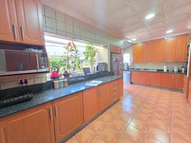 5 Bedroom Property for Sale in Libradene Gauteng