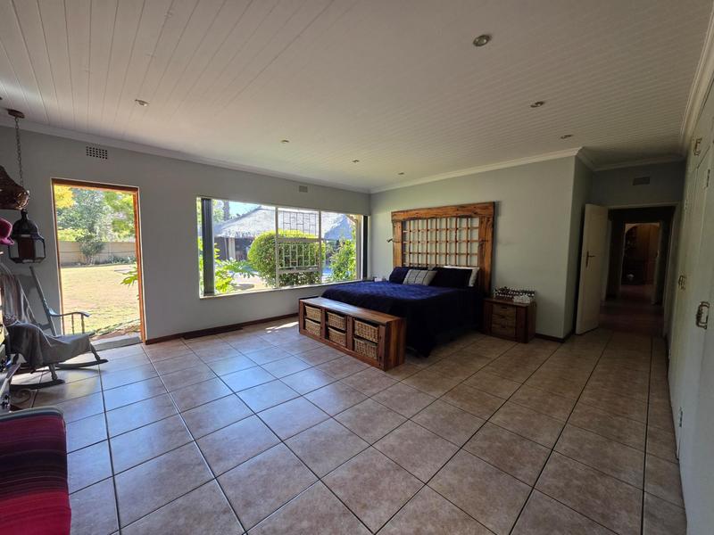 5 Bedroom Property for Sale in Libradene Gauteng