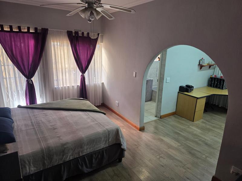 5 Bedroom Property for Sale in Libradene Gauteng