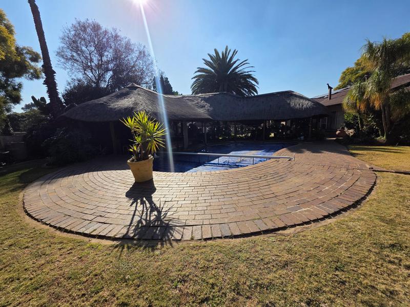 5 Bedroom Property for Sale in Libradene Gauteng