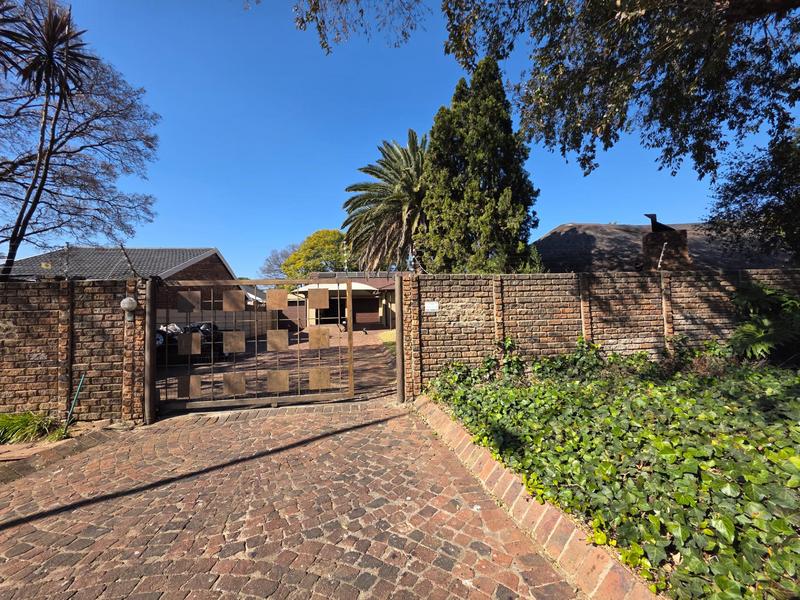 5 Bedroom Property for Sale in Libradene Gauteng