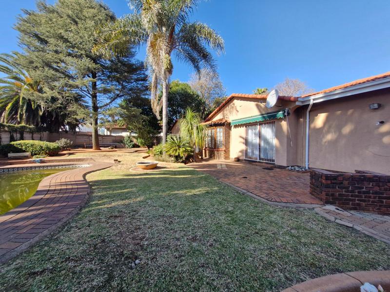 3 Bedroom Property for Sale in Birch Acres Gauteng