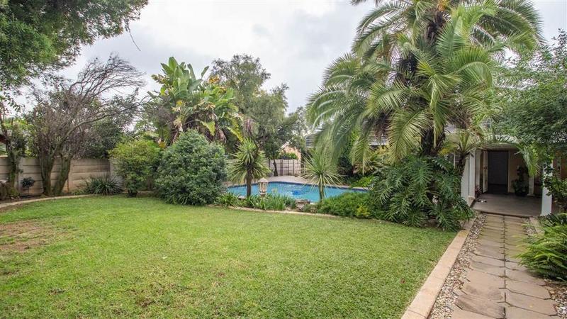 4 Bedroom Property for Sale in Van Riebeeck Park Gauteng