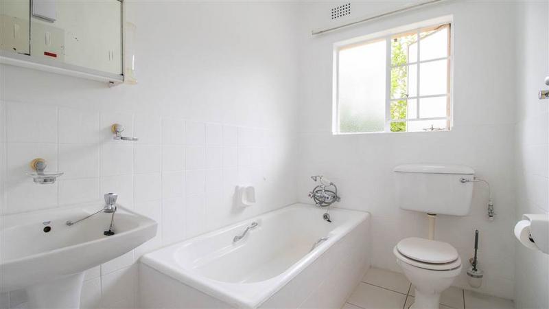 4 Bedroom Property for Sale in Van Riebeeck Park Gauteng