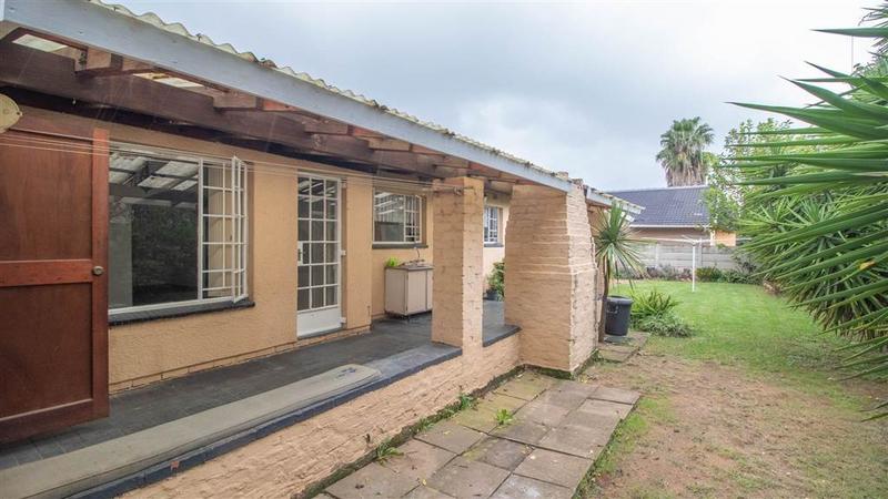 4 Bedroom Property for Sale in Van Riebeeck Park Gauteng