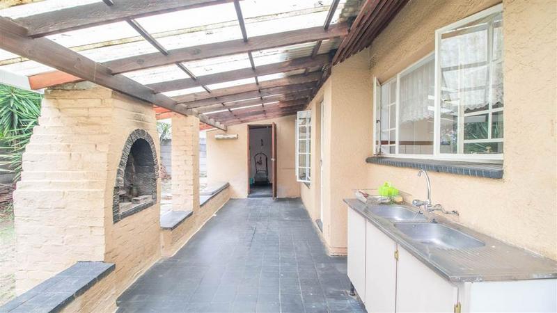 4 Bedroom Property for Sale in Van Riebeeck Park Gauteng