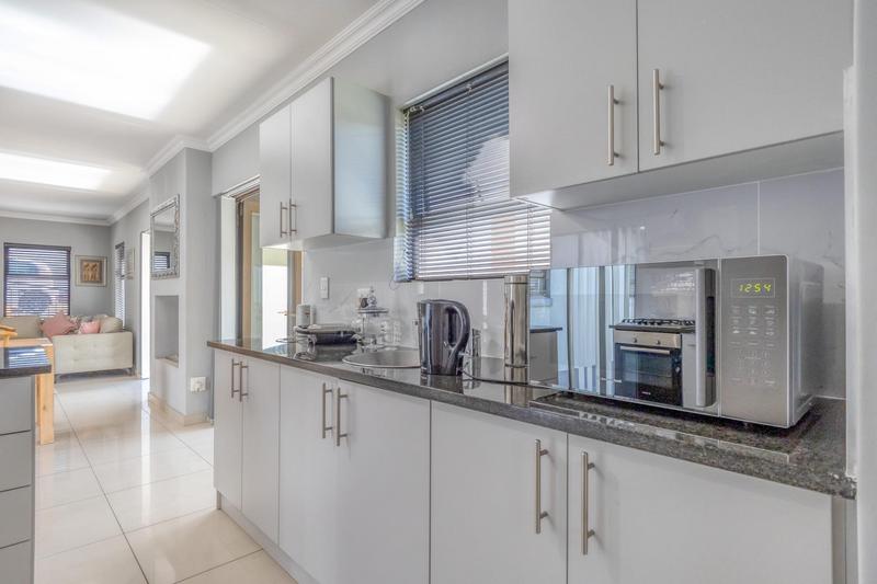 3 Bedroom Property for Sale in Country View Estate Gauteng