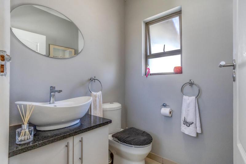 3 Bedroom Property for Sale in Country View Estate Gauteng