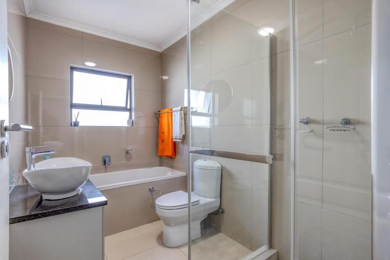 3 Bedroom Property for Sale in Country View Estate Gauteng