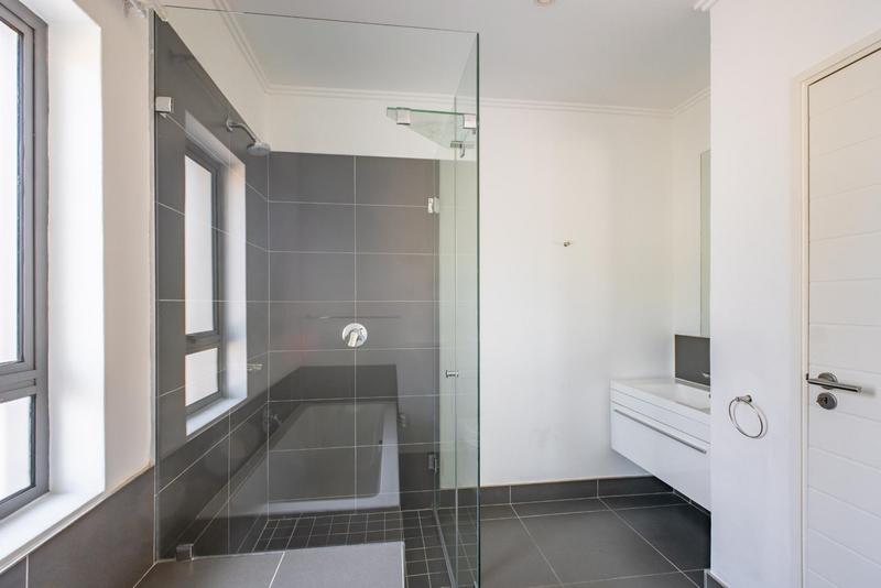 To Let 3 Bedroom Property for Rent in Bryanston Gauteng