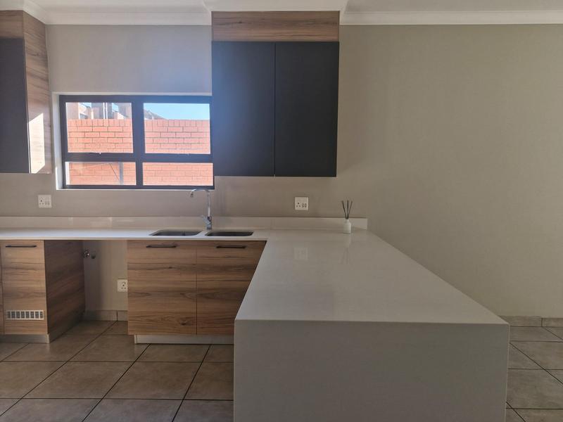 To Let 2 Bedroom Property for Rent in Six Fountains Residential Estate Gauteng