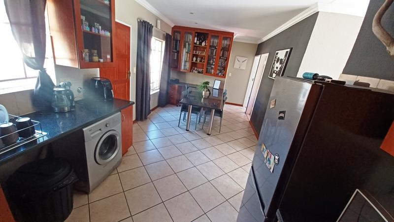 2 Bedroom Property for Sale in Annlin Gauteng