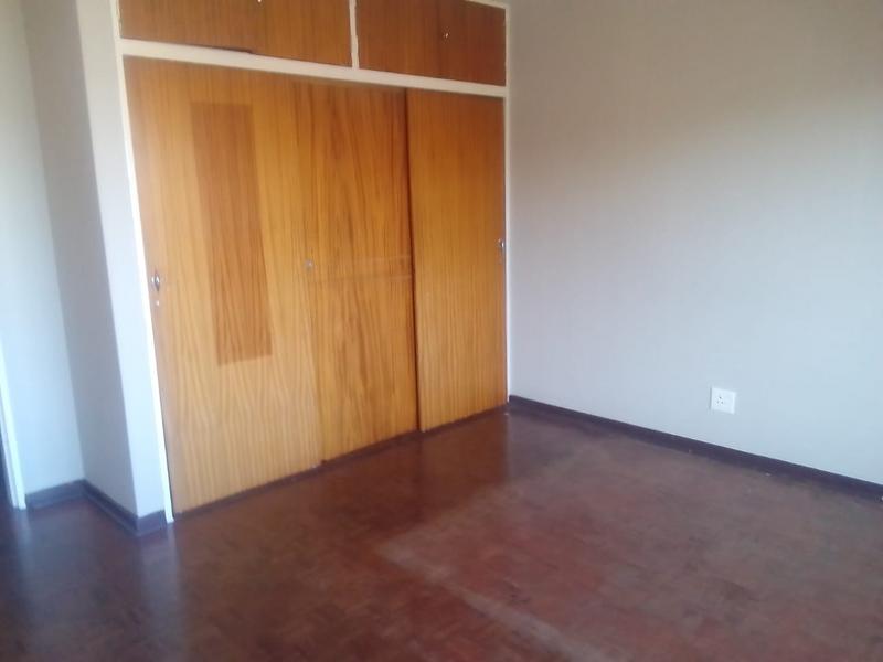 To Let 1 Bedroom Property for Rent in Florida Gauteng