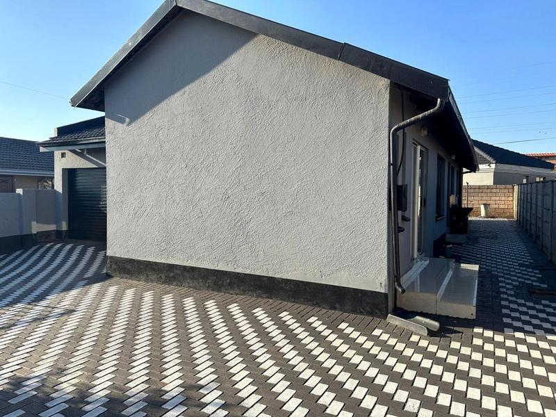 3 Bedroom Property for Sale in Protea Garden Gauteng