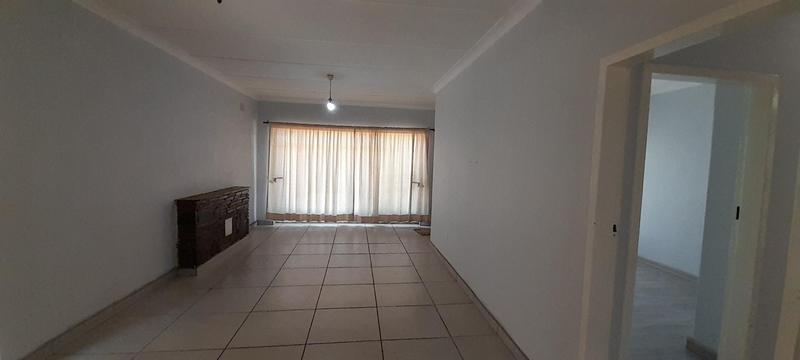 To Let 3 Bedroom Property for Rent in Mindalore Gauteng