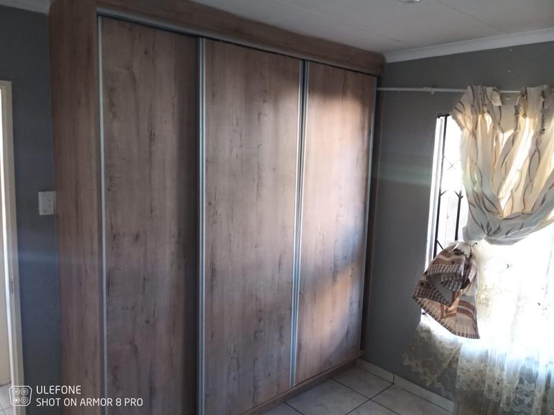3 Bedroom Property for Sale in Windmill Park Gauteng