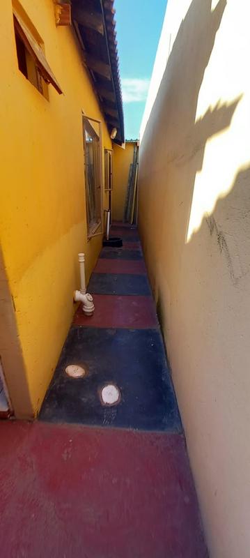 2 Bedroom Property for Sale in Katlehong South Gauteng