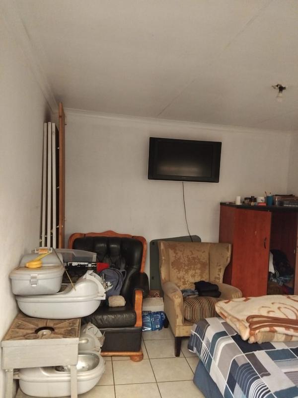 2 Bedroom Property for Sale in Katlehong South Gauteng