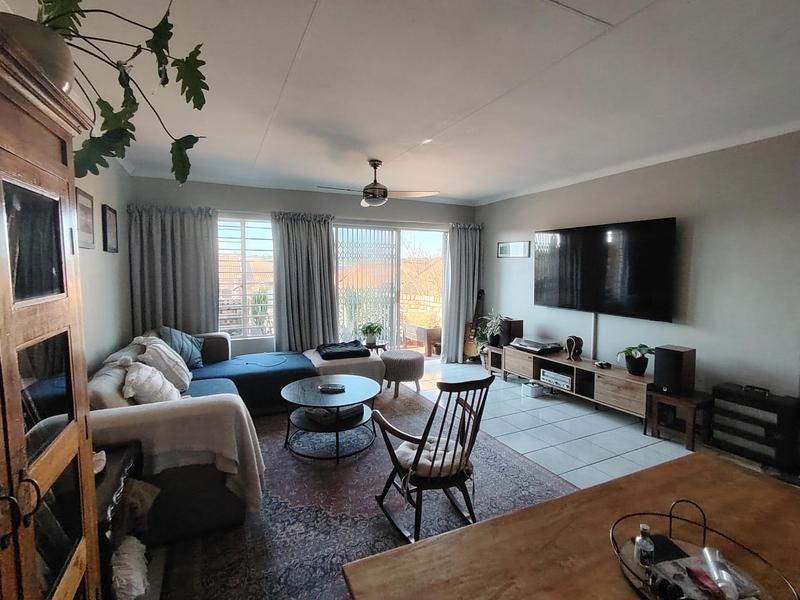 2 Bedroom Property for Sale in Zwartkop Gauteng
