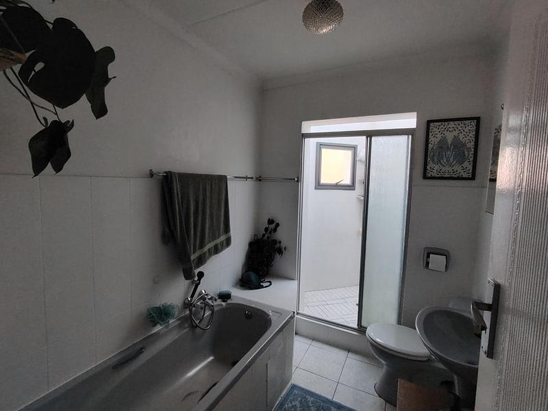 2 Bedroom Property for Sale in Zwartkop Gauteng
