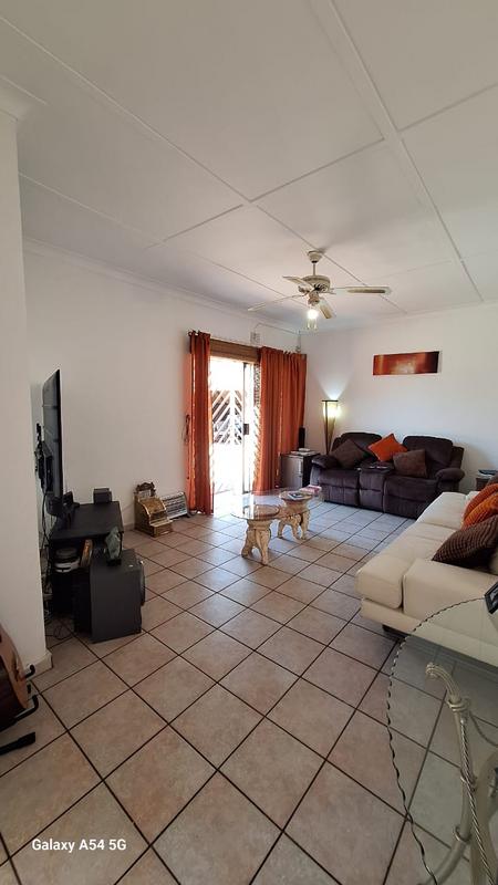 4 Bedroom Property for Sale in Discovery Gauteng
