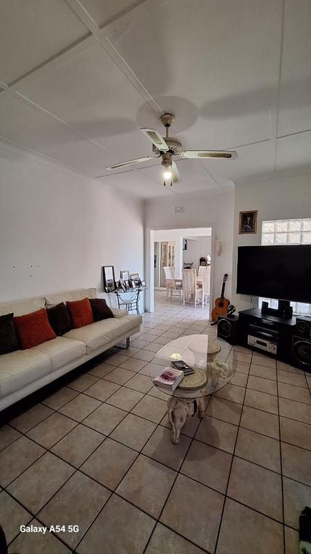 4 Bedroom Property for Sale in Discovery Gauteng