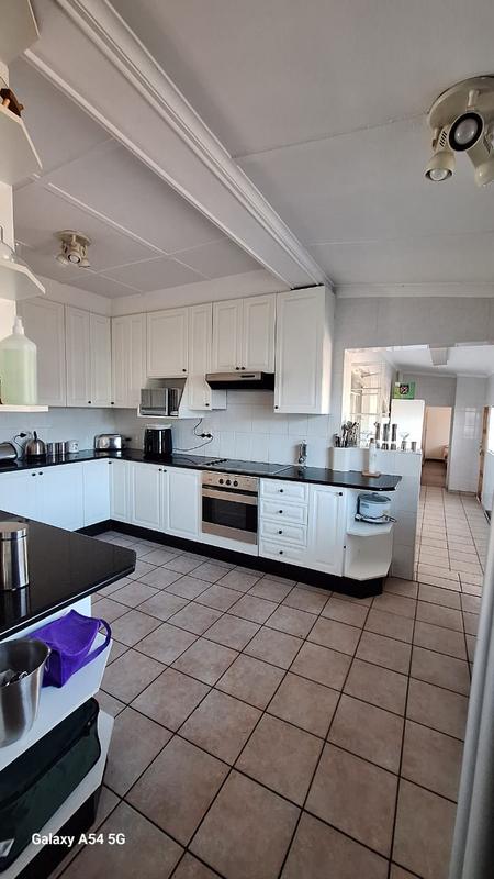 4 Bedroom Property for Sale in Discovery Gauteng