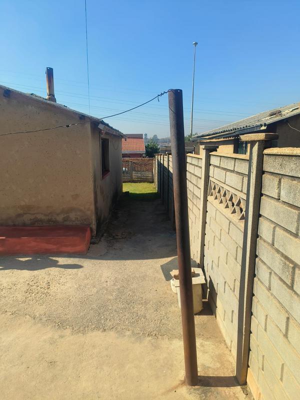 2 Bedroom Property for Sale in Mofolo Gauteng