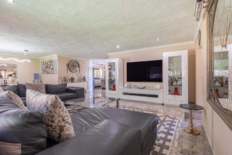 6 Bedroom Property for Sale in Poortview Gauteng