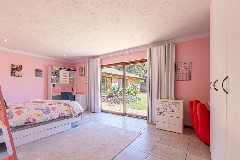 6 Bedroom Property for Sale in Poortview Gauteng