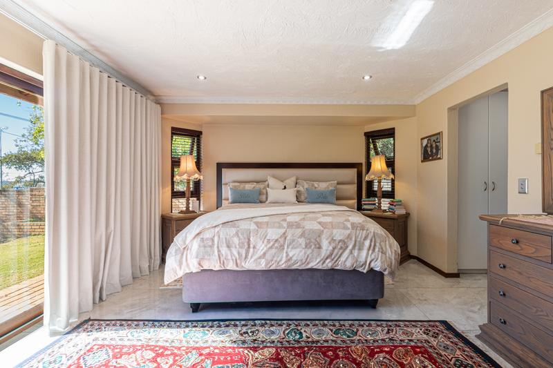 6 Bedroom Property for Sale in Poortview Gauteng